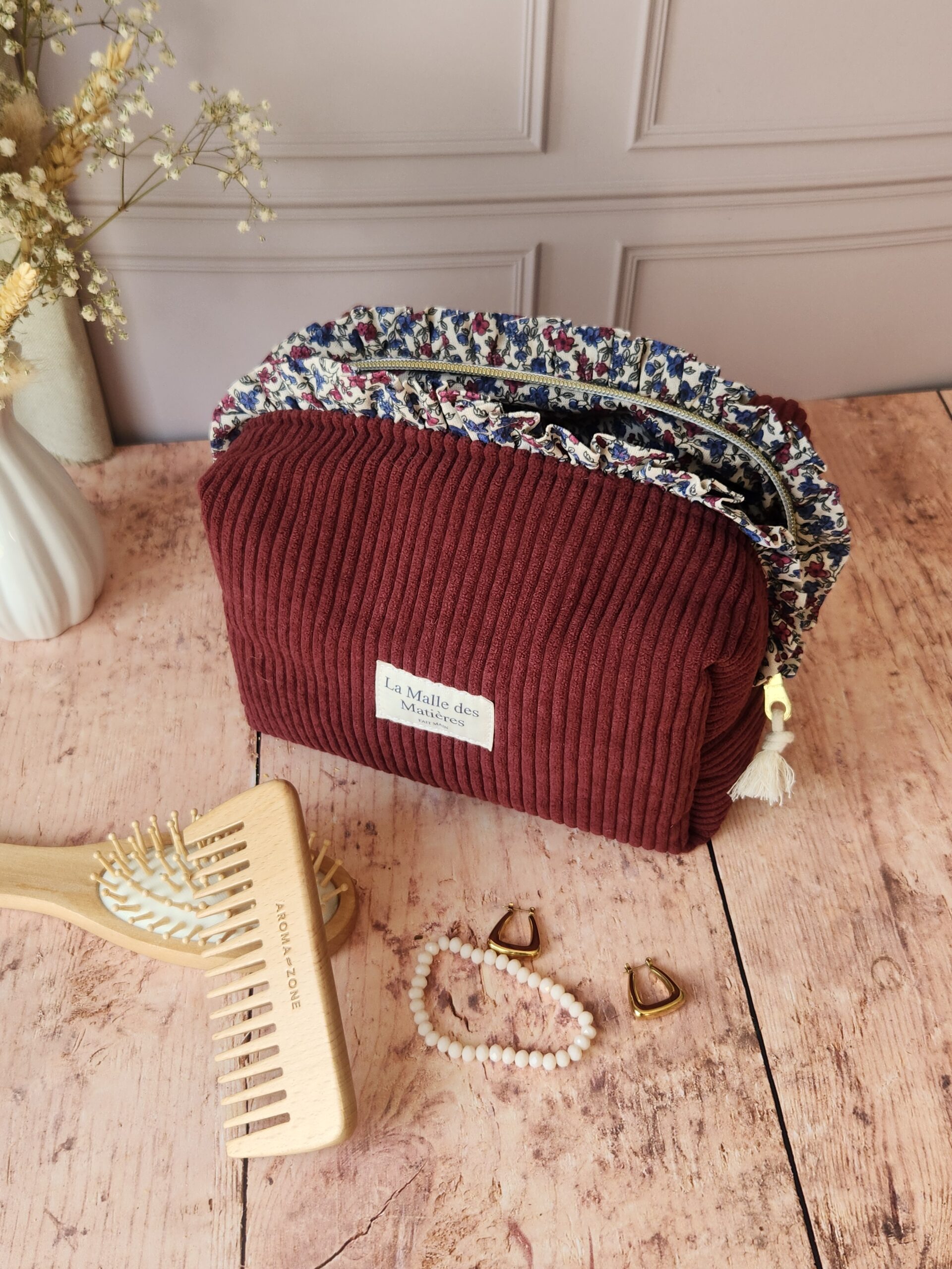 Trousse de toilette HORTENSE froufrou velours côtelé prune