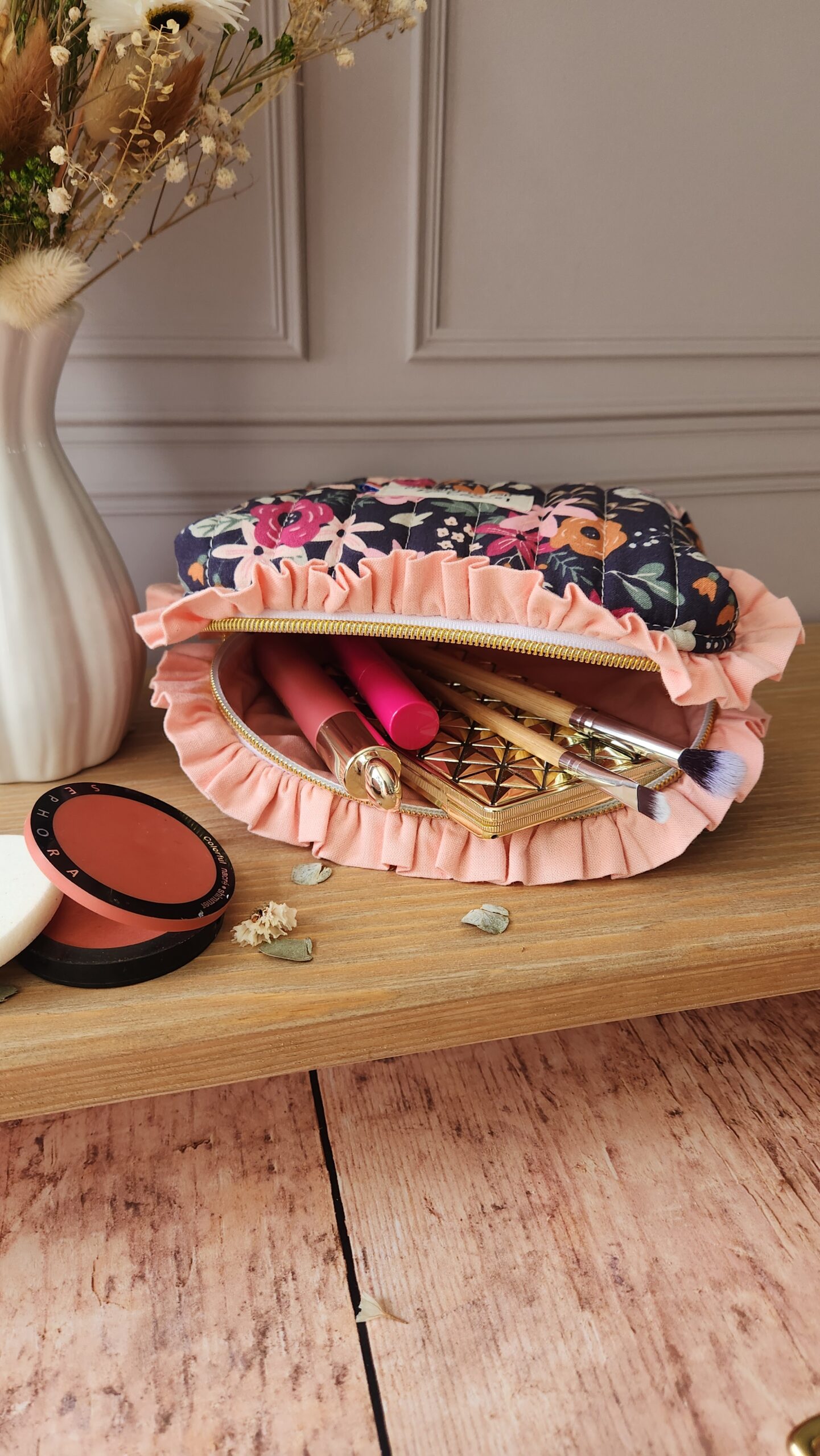 Petite trousse à maquillage MIA FROUFROU coton Olga fleurs roses fond marine – Image 4