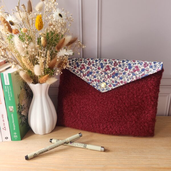 Pochette ÉGLANTINE bouclette prune