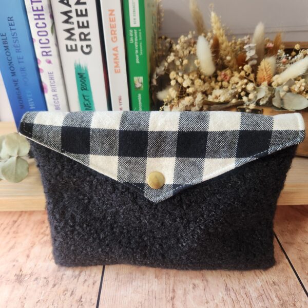 Pochette ÉGLANTINE bouclette noir