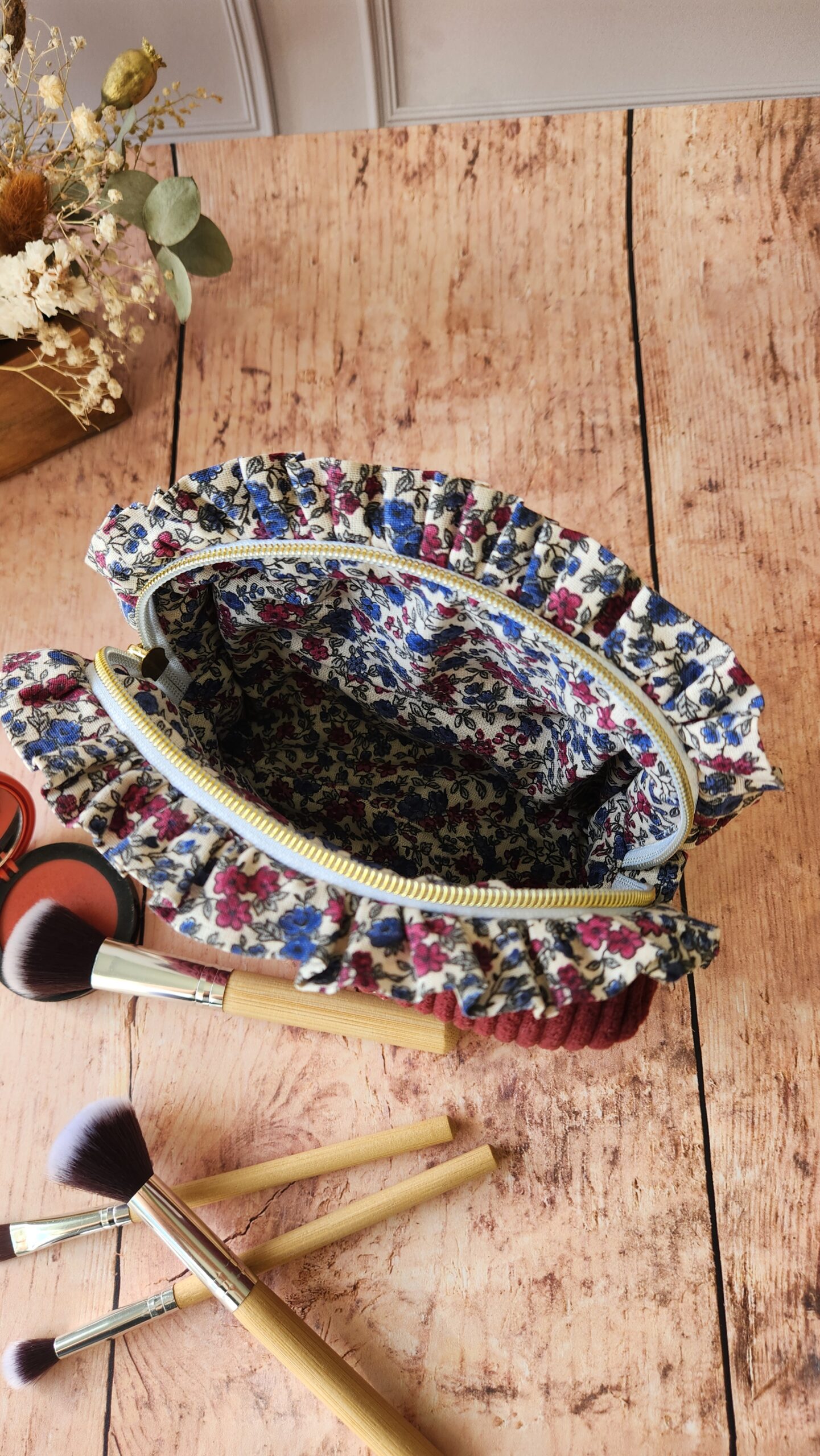 Petite trousse à maquillage MIA FROUFROU velours côtelé prune – Image 4